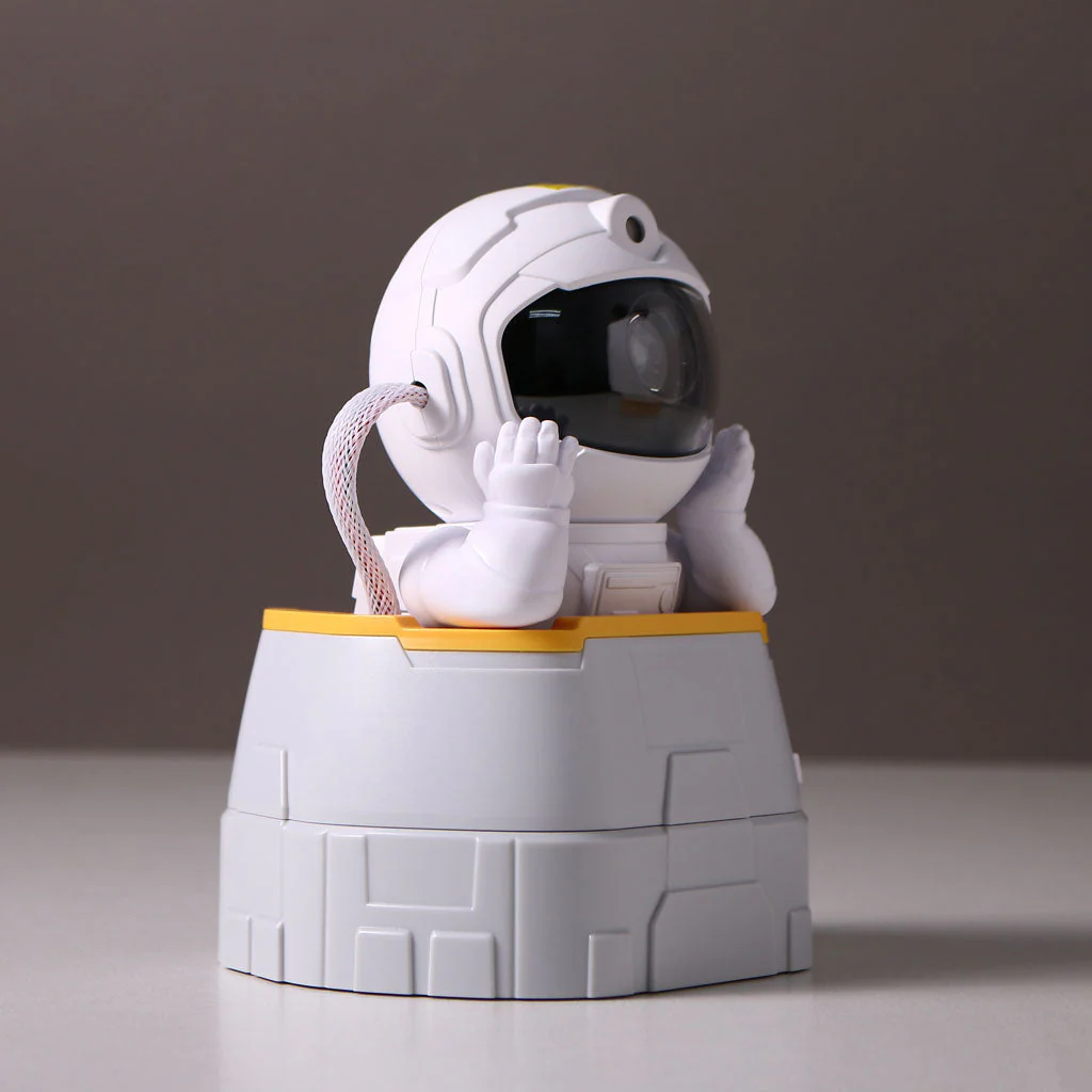 Astronaut Galaxy Speaker and Projection Lamp - Image 6