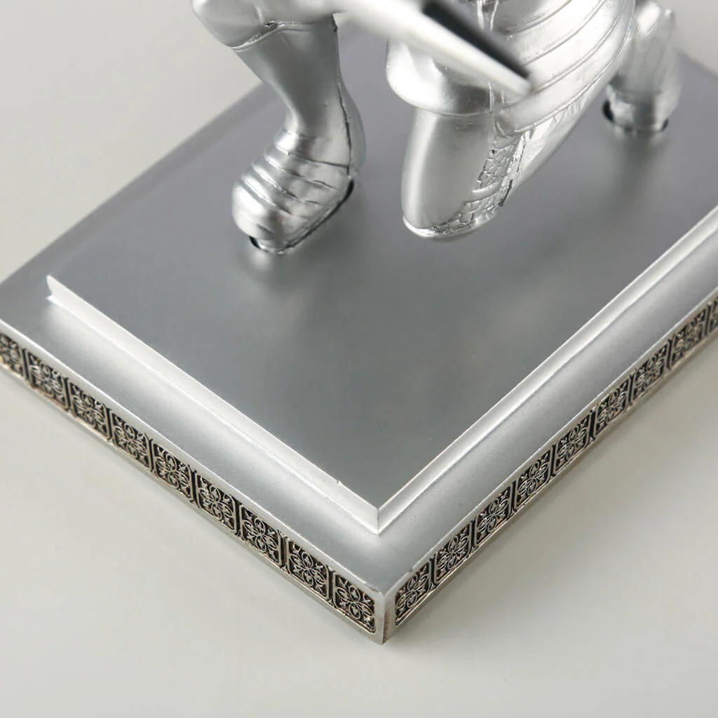 Knight Pen Holder - Image 11