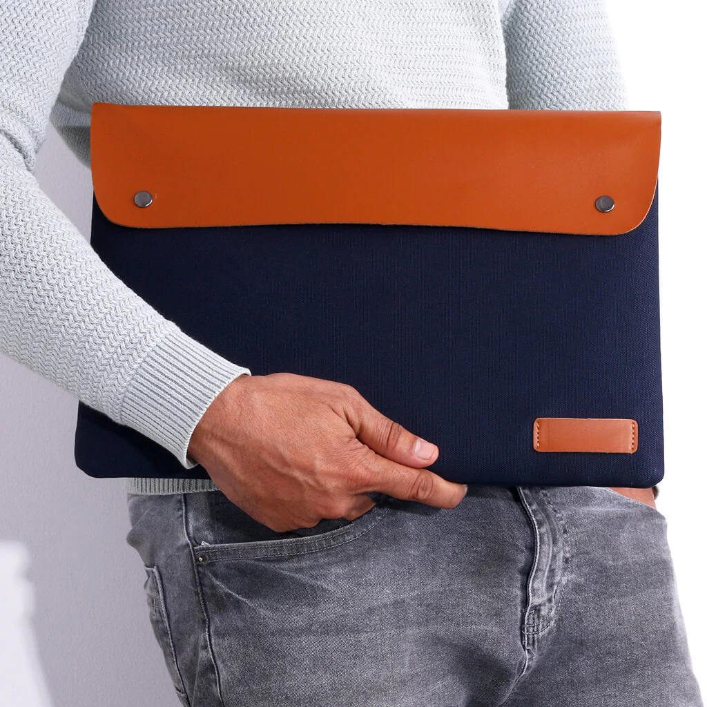 Leather & Canvas Laptop Sleeve - Image 7
