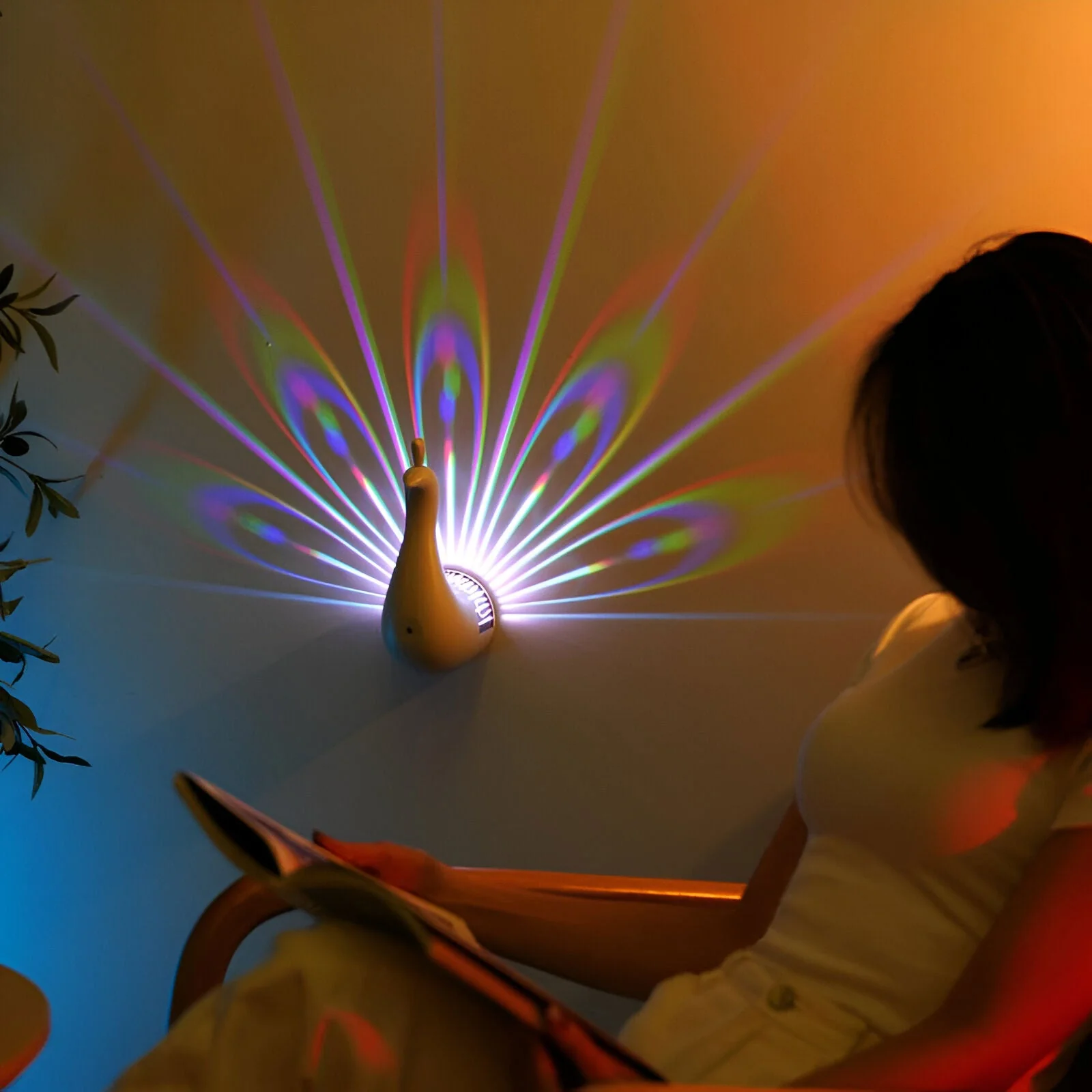 Luma Peacock LED Wall Lamp - Image 15