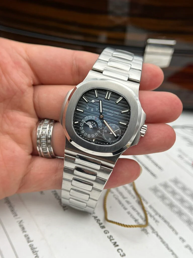 Patek Philippe Nautilus 5712 - Image 5