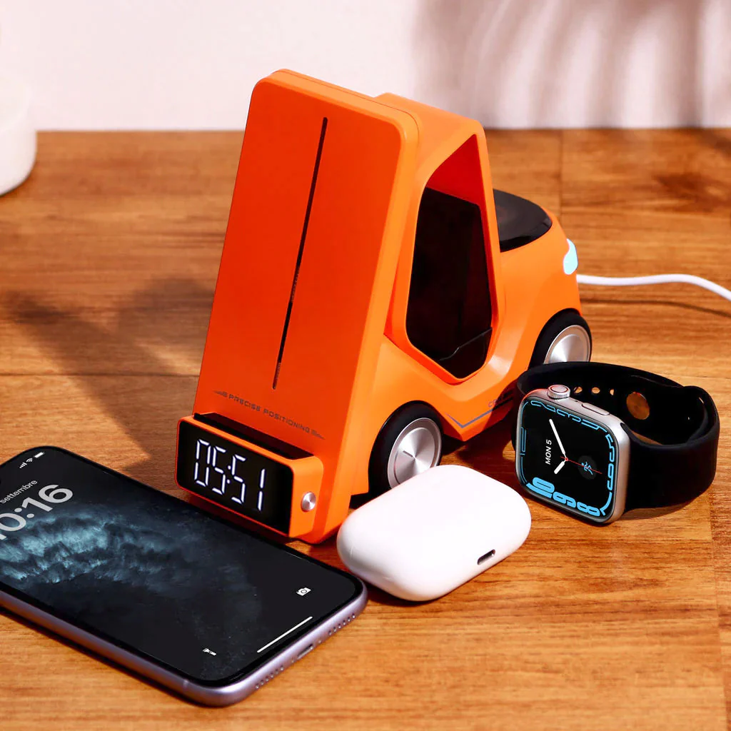 Charge Cruiser - 3 in 1 Wireless Charger with Clock - Image 8